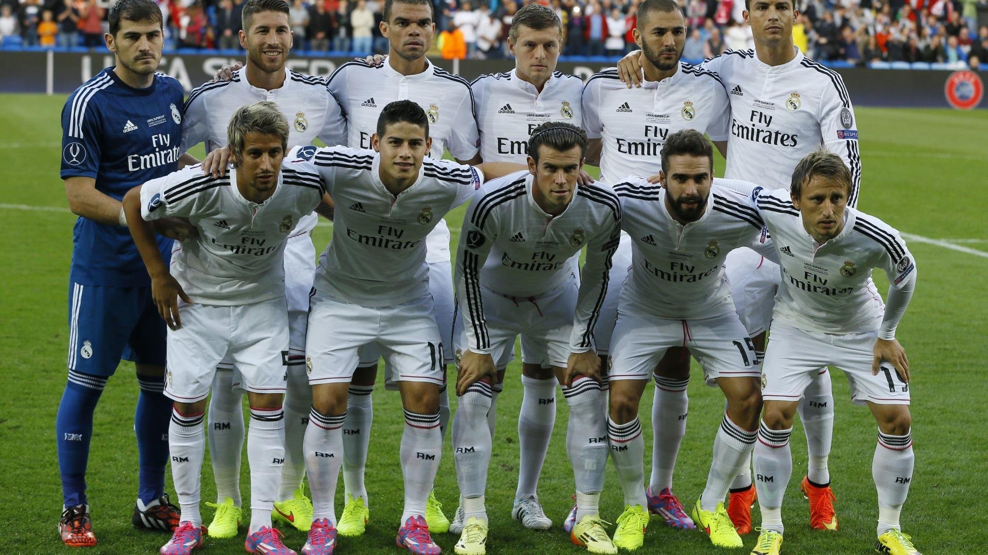 双城记，深圳横扫天山，利拉德闪耀年度之战—唯一性在竞技体育中的两种演绎