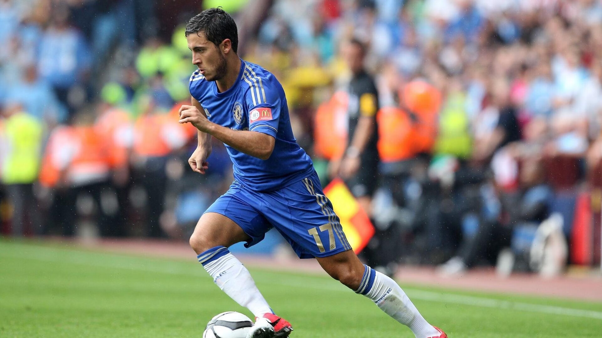 欧冠淘汰赛焦点战,凯尔特人争冠战胜出老鹰